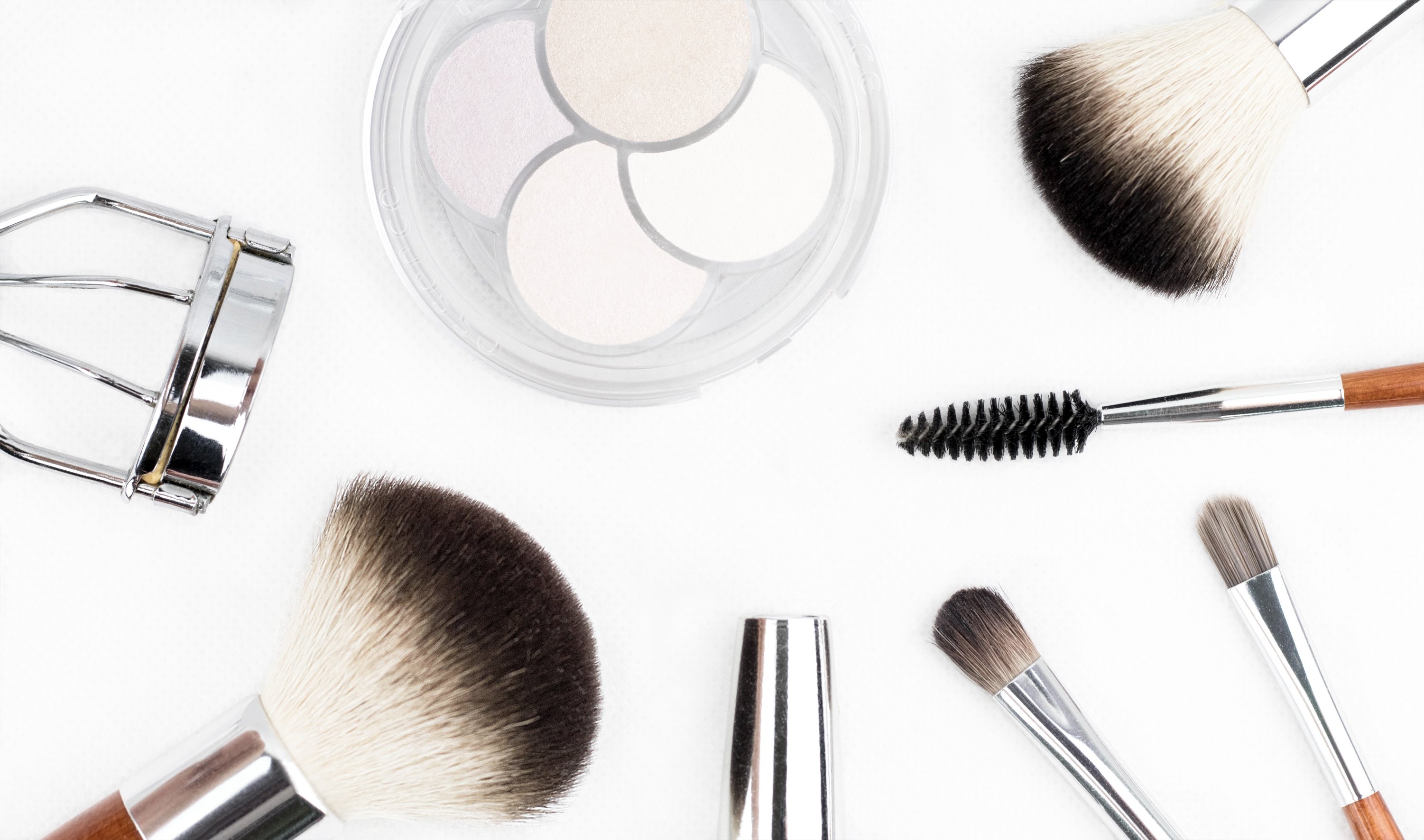 The 5 Best Make-Up Products for Nurses on the Go!